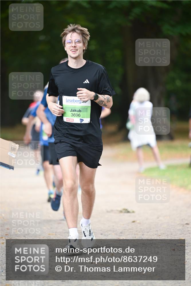 31.08.2025 - 21. Blankeneser Heldenlauf Dr. Thomas Lammeyer http://msf.ph/oto/8637249 31.08.2025 10:47:32 Laufen 3696 meine-sportfotos.de