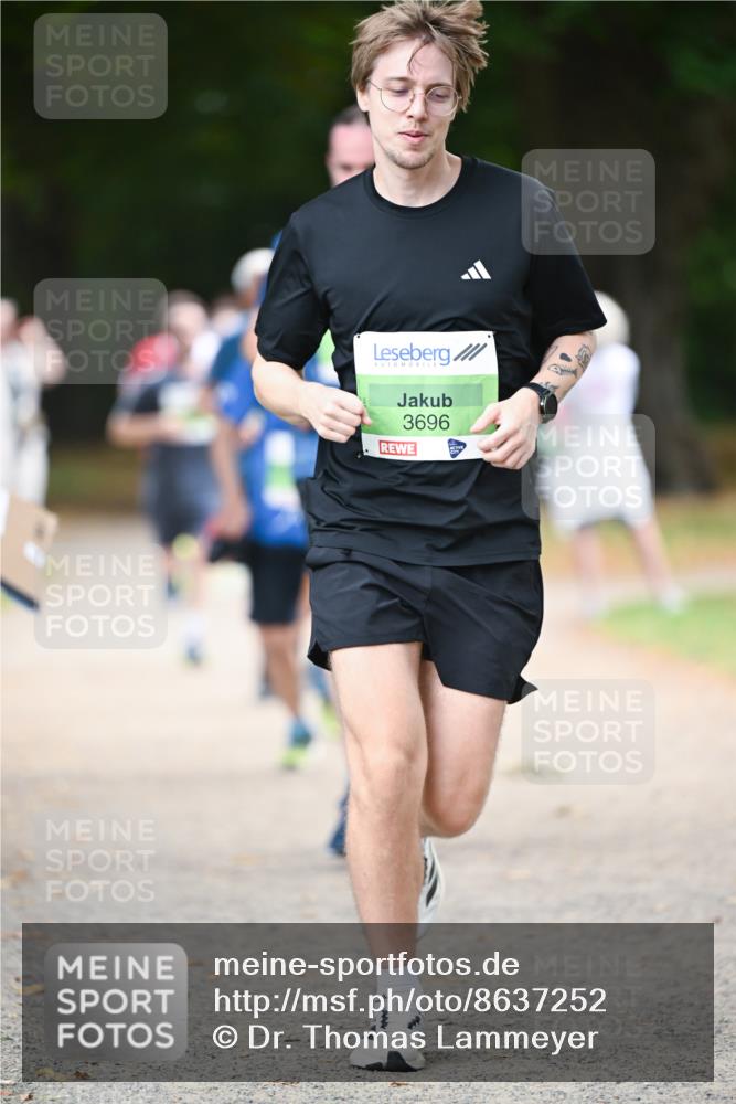 31.08.2025 - 21. Blankeneser Heldenlauf Dr. Thomas Lammeyer http://msf.ph/oto/8637252 31.08.2025 10:47:32 Laufen 3696 meine-sportfotos.de