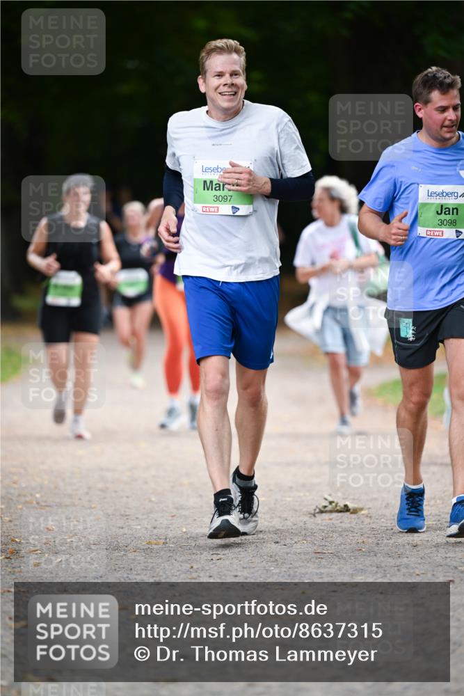 31.08.2025 - 21. Blankeneser Heldenlauf Dr. Thomas Lammeyer http://msf.ph/oto/8637315 31.08.2025 10:47:45 Laufen 3097, 3098 meine-sportfotos.de