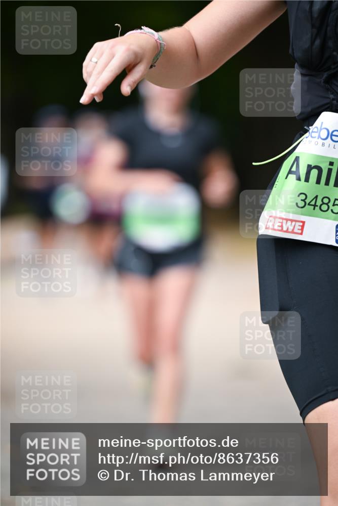 31.08.2025 - 21. Blankeneser Heldenlauf Dr. Thomas Lammeyer http://msf.ph/oto/8637356 31.08.2025 10:47:52 Laufen 3485 meine-sportfotos.de