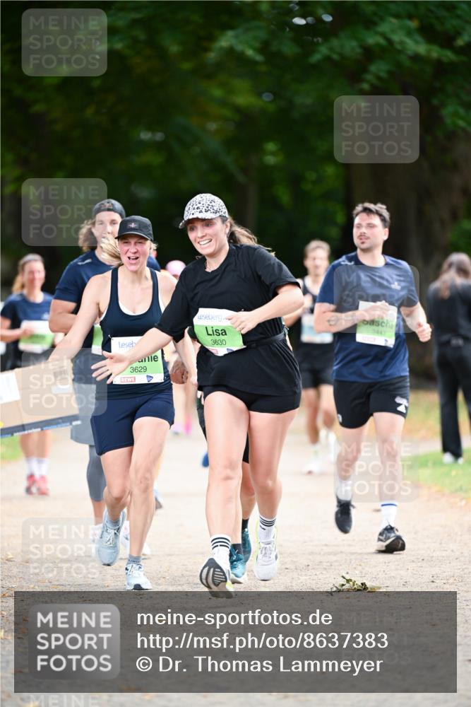 31.08.2025 - 21. Blankeneser Heldenlauf Dr. Thomas Lammeyer http://msf.ph/oto/8637383 31.08.2025 10:48:01 Laufen 3629, 3630, 3443 meine-sportfotos.de