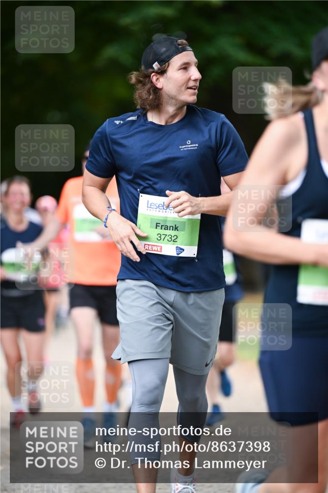 31.08.2025 - 21. Blankeneser Heldenlauf Dr. Thomas Lammeyer http://msf.ph/oto/8637398 31.08.2025 10:48:05 Laufen 3732 meine-sportfotos.de