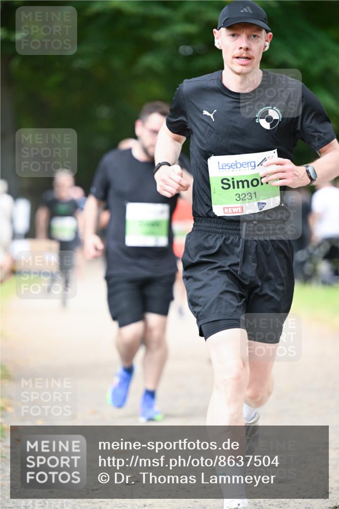 31.08.2025 - 21. Blankeneser Heldenlauf Dr. Thomas Lammeyer http://msf.ph/oto/8637504 31.08.2025 10:48:27 Laufen 3231 meine-sportfotos.de