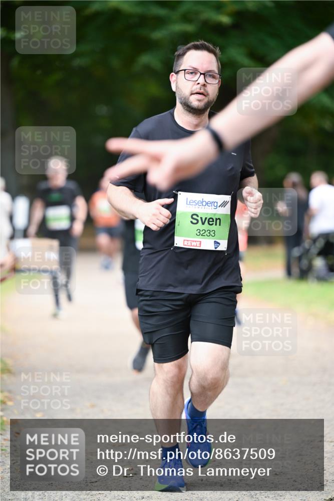 31.08.2025 - 21. Blankeneser Heldenlauf Dr. Thomas Lammeyer http://msf.ph/oto/8637509 31.08.2025 10:48:29 Laufen 3233 meine-sportfotos.de