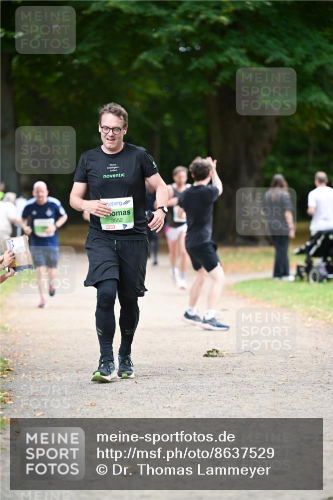 31.08.2025 - 21. Blankeneser Heldenlauf Dr. Thomas Lammeyer http://msf.ph/oto/8637529 31.08.2025 10:48:32 Laufen 3552 meine-sportfotos.de