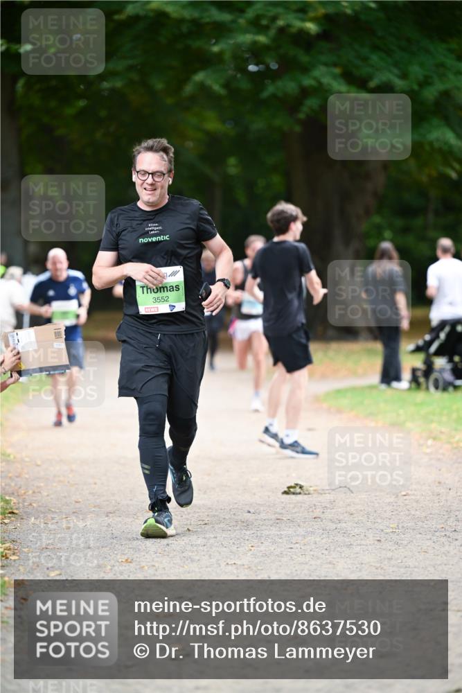 31.08.2025 - 21. Blankeneser Heldenlauf Dr. Thomas Lammeyer http://msf.ph/oto/8637530 31.08.2025 10:48:32 Laufen 3552 meine-sportfotos.de