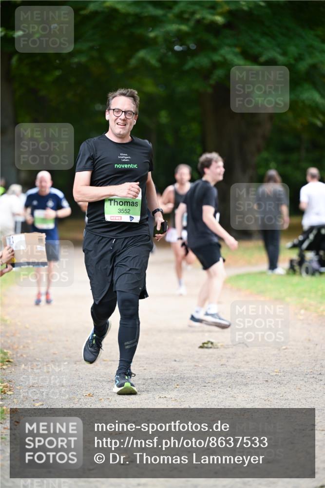 31.08.2025 - 21. Blankeneser Heldenlauf Dr. Thomas Lammeyer http://msf.ph/oto/8637533 31.08.2025 10:48:33 Laufen 3552 meine-sportfotos.de
