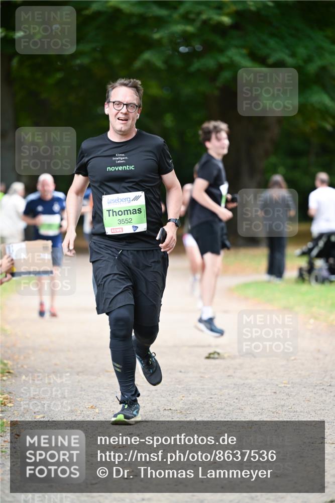 31.08.2025 - 21. Blankeneser Heldenlauf Dr. Thomas Lammeyer http://msf.ph/oto/8637536 31.08.2025 10:48:33 Laufen 3552 meine-sportfotos.de