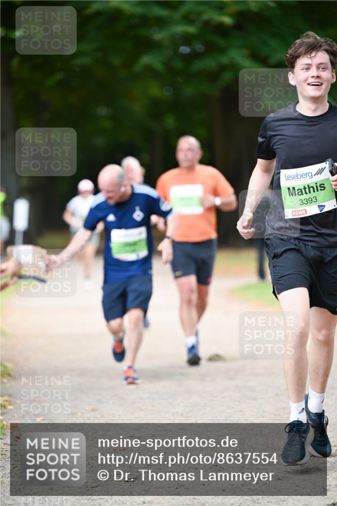 31.08.2025 - 21. Blankeneser Heldenlauf Dr. Thomas Lammeyer http://msf.ph/oto/8637554 31.08.2025 10:48:37 Laufen 3393 meine-sportfotos.de