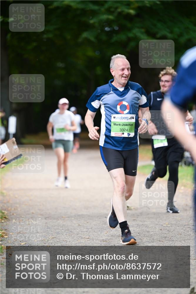 31.08.2025 - 21. Blankeneser Heldenlauf Dr. Thomas Lammeyer http://msf.ph/oto/8637572 31.08.2025 10:48:40 Laufen 3324 meine-sportfotos.de