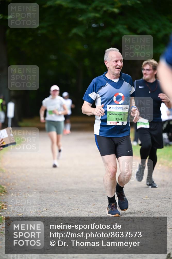 31.08.2025 - 21. Blankeneser Heldenlauf Dr. Thomas Lammeyer http://msf.ph/oto/8637573 31.08.2025 10:48:40 Laufen 3324 meine-sportfotos.de