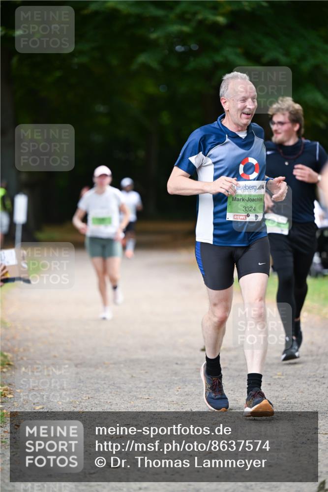 31.08.2025 - 21. Blankeneser Heldenlauf Dr. Thomas Lammeyer http://msf.ph/oto/8637574 31.08.2025 10:48:41 Laufen 3324 meine-sportfotos.de