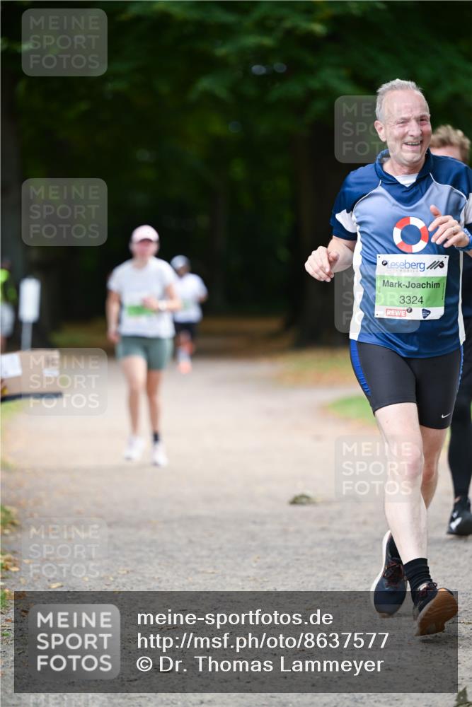 31.08.2025 - 21. Blankeneser Heldenlauf Dr. Thomas Lammeyer http://msf.ph/oto/8637577 31.08.2025 10:48:41 Laufen 3324 meine-sportfotos.de