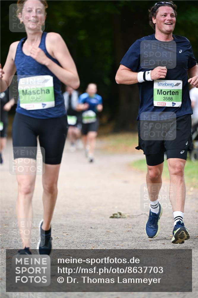 31.08.2025 - 21. Blankeneser Heldenlauf Dr. Thomas Lammeyer http://msf.ph/oto/8637703 31.08.2025 10:49:20 Laufen 3585, 4, 3588 meine-sportfotos.de