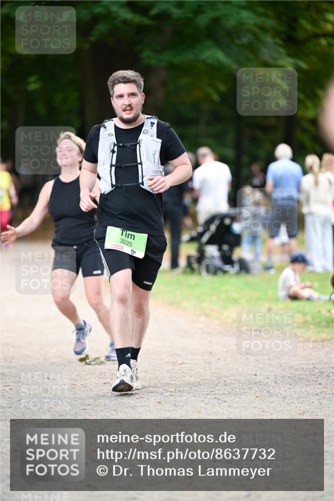 31.08.2025 - 21. Blankeneser Heldenlauf Dr. Thomas Lammeyer http://msf.ph/oto/8637732 31.08.2025 10:49:29 Laufen 3225 meine-sportfotos.de