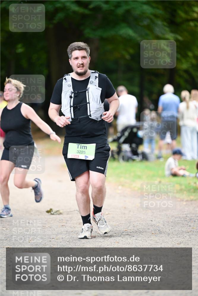 31.08.2025 - 21. Blankeneser Heldenlauf Dr. Thomas Lammeyer http://msf.ph/oto/8637734 31.08.2025 10:49:29 Laufen 3225 meine-sportfotos.de