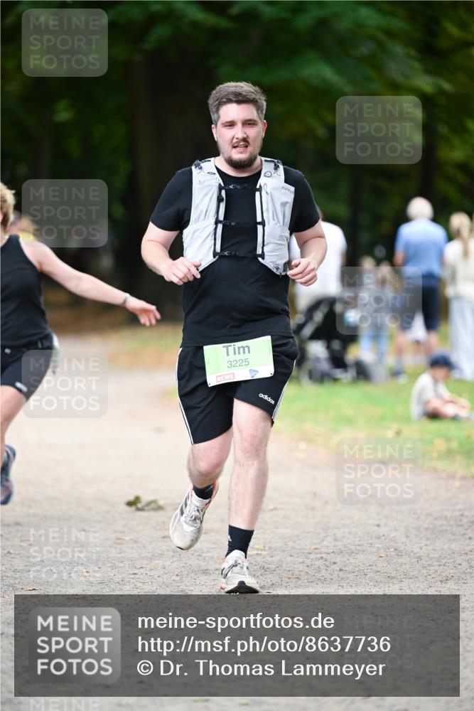 31.08.2025 - 21. Blankeneser Heldenlauf Dr. Thomas Lammeyer http://msf.ph/oto/8637736 31.08.2025 10:49:29 Laufen 3225 meine-sportfotos.de