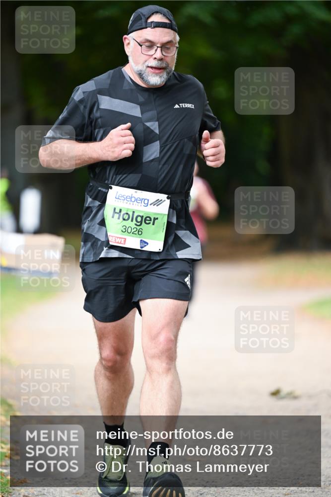 31.08.2025 - 21. Blankeneser Heldenlauf Dr. Thomas Lammeyer http://msf.ph/oto/8637773 31.08.2025 10:49:46 Laufen 3026 meine-sportfotos.de