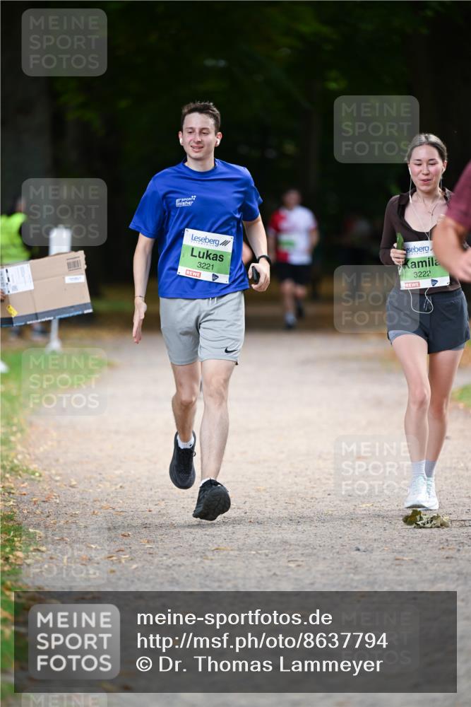31.08.2025 - 21. Blankeneser Heldenlauf Dr. Thomas Lammeyer http://msf.ph/oto/8637794 31.08.2025 10:49:52 Laufen 3221, 3222 meine-sportfotos.de