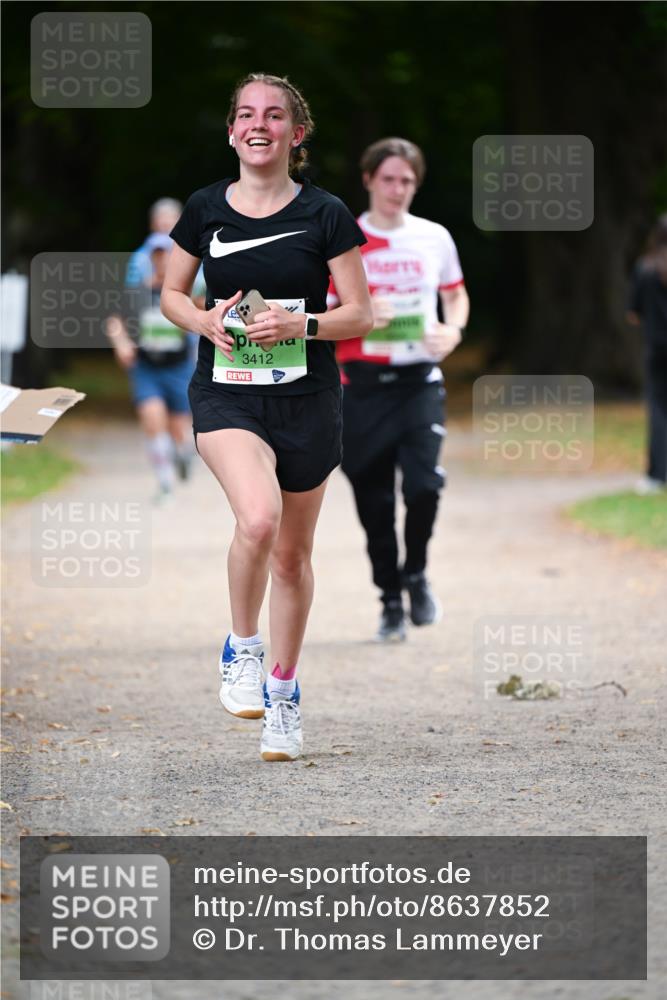 31.08.2025 - 21. Blankeneser Heldenlauf Dr. Thomas Lammeyer http://msf.ph/oto/8637852 31.08.2025 10:50:09 Laufen 3412 meine-sportfotos.de