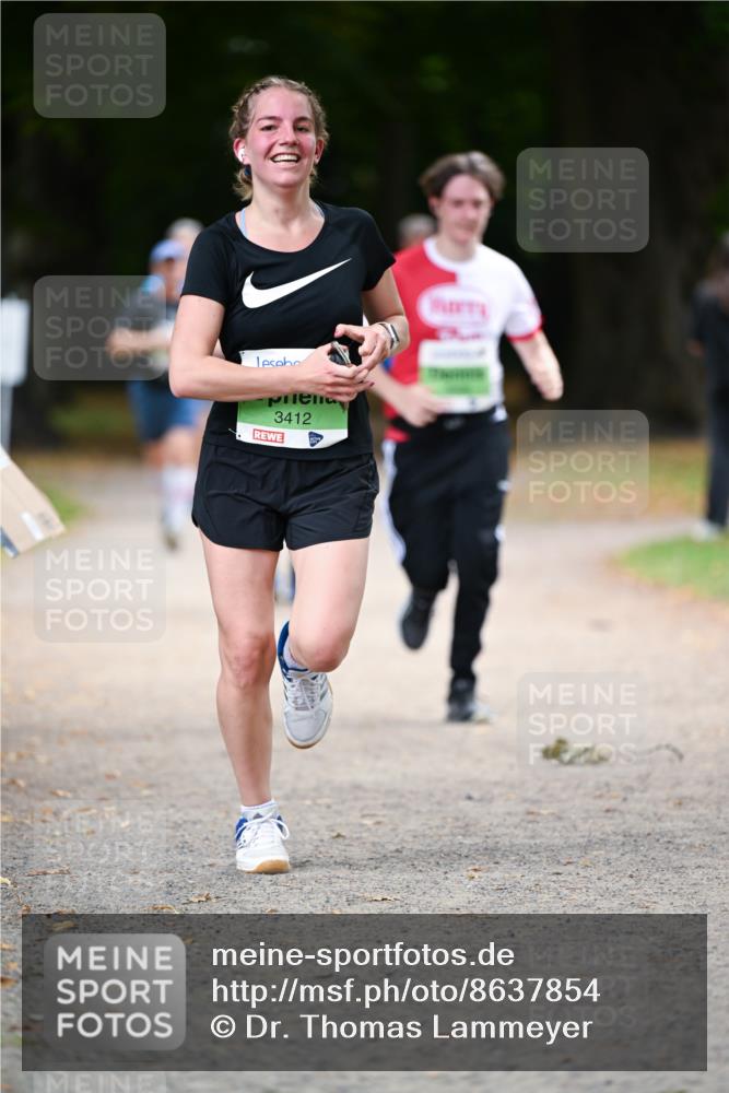 31.08.2025 - 21. Blankeneser Heldenlauf Dr. Thomas Lammeyer http://msf.ph/oto/8637854 31.08.2025 10:50:09 Laufen 3412 meine-sportfotos.de
