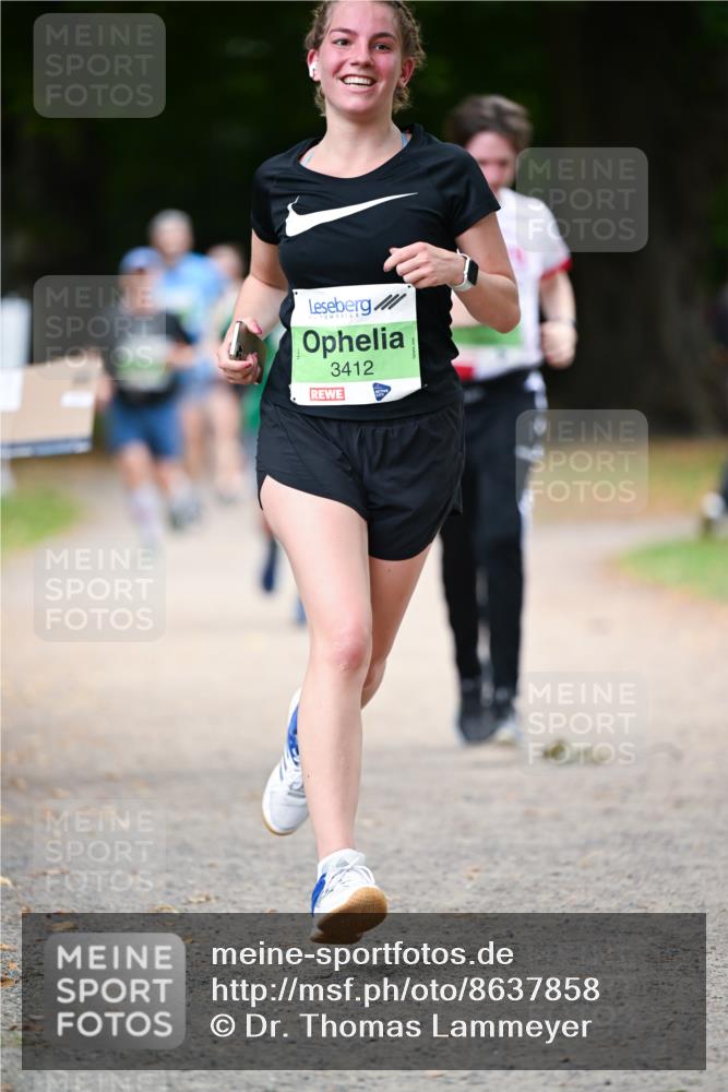 31.08.2025 - 21. Blankeneser Heldenlauf Dr. Thomas Lammeyer http://msf.ph/oto/8637858 31.08.2025 10:50:10 Laufen 3412 meine-sportfotos.de