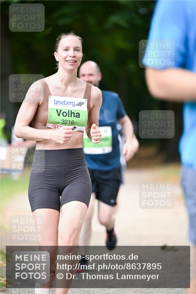 31.08.2025 - 21. Blankeneser Heldenlauf Dr. Thomas Lammeyer http://msf.ph/oto/8637895 31.08.2025 10:50:21 Laufen 3216 meine-sportfotos.de