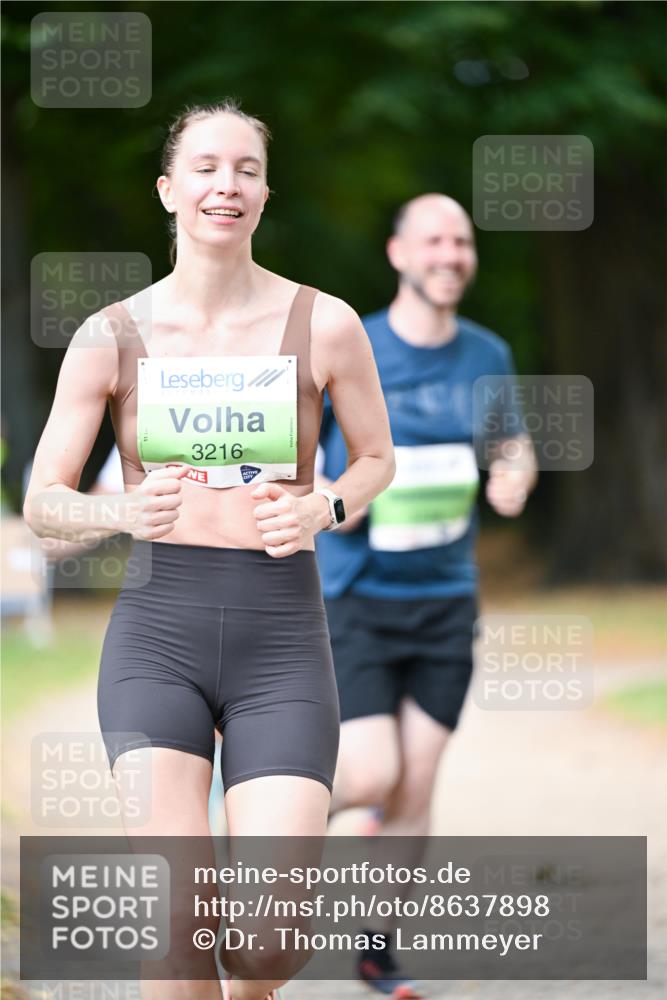 31.08.2025 - 21. Blankeneser Heldenlauf Dr. Thomas Lammeyer http://msf.ph/oto/8637898 31.08.2025 10:50:22 Laufen 3216 meine-sportfotos.de