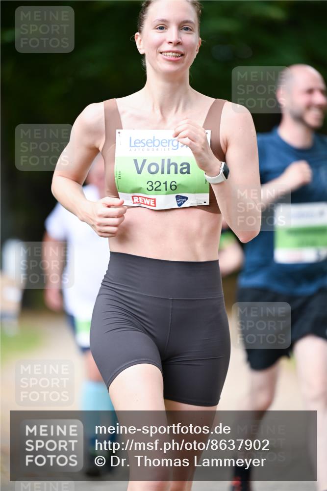 31.08.2025 - 21. Blankeneser Heldenlauf Dr. Thomas Lammeyer http://msf.ph/oto/8637902 31.08.2025 10:50:22 Laufen 3216 meine-sportfotos.de