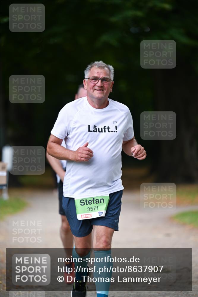 31.08.2025 - 21. Blankeneser Heldenlauf Dr. Thomas Lammeyer http://msf.ph/oto/8637907 31.08.2025 10:50:23 Laufen 3571 meine-sportfotos.de
