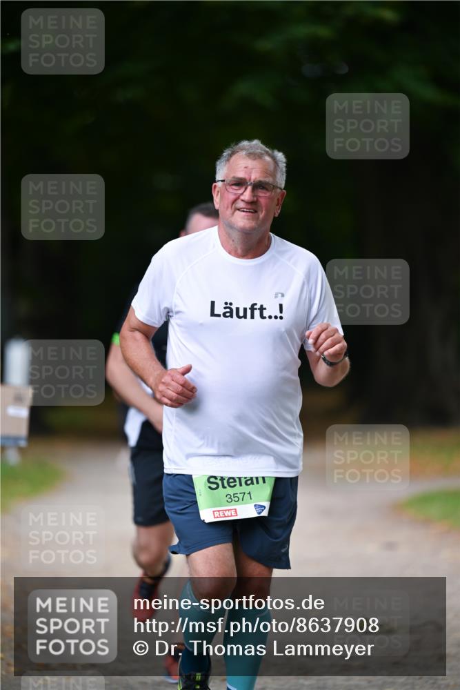 31.08.2025 - 21. Blankeneser Heldenlauf Dr. Thomas Lammeyer http://msf.ph/oto/8637908 31.08.2025 10:50:23 Laufen 3571 meine-sportfotos.de