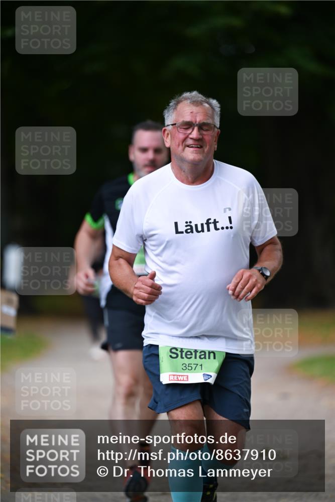 31.08.2025 - 21. Blankeneser Heldenlauf Dr. Thomas Lammeyer http://msf.ph/oto/8637910 31.08.2025 10:50:24 Laufen 3571 meine-sportfotos.de