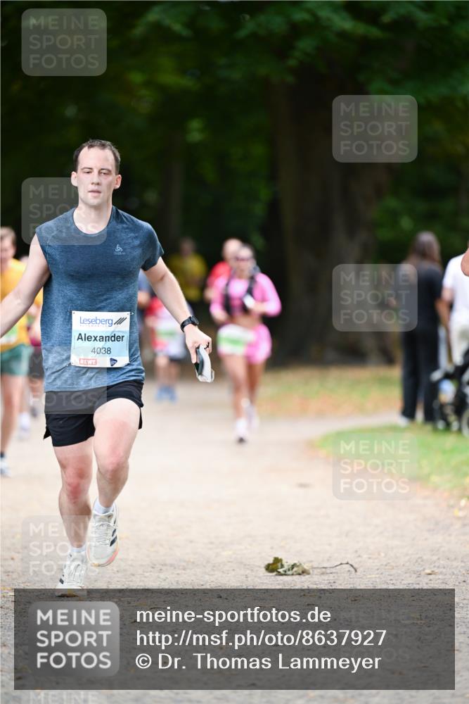 31.08.2025 - 21. Blankeneser Heldenlauf Dr. Thomas Lammeyer http://msf.ph/oto/8637927 31.08.2025 10:50:32 Laufen 4038 meine-sportfotos.de
