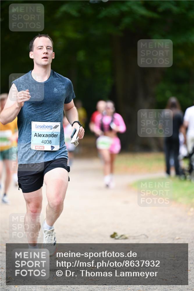 31.08.2025 - 21. Blankeneser Heldenlauf Dr. Thomas Lammeyer http://msf.ph/oto/8637932 31.08.2025 10:50:33 Laufen 4038 meine-sportfotos.de