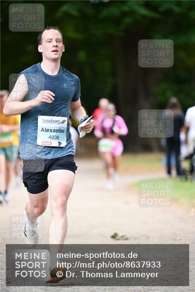 31.08.2025 - 21. Blankeneser Heldenlauf Dr. Thomas Lammeyer http://msf.ph/oto/8637933 31.08.2025 10:50:33 Laufen 4038 meine-sportfotos.de
