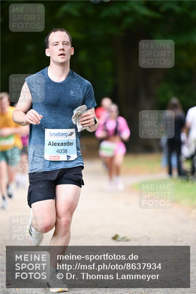 31.08.2025 - 21. Blankeneser Heldenlauf Dr. Thomas Lammeyer http://msf.ph/oto/8637934 31.08.2025 10:50:33 Laufen 4038 meine-sportfotos.de