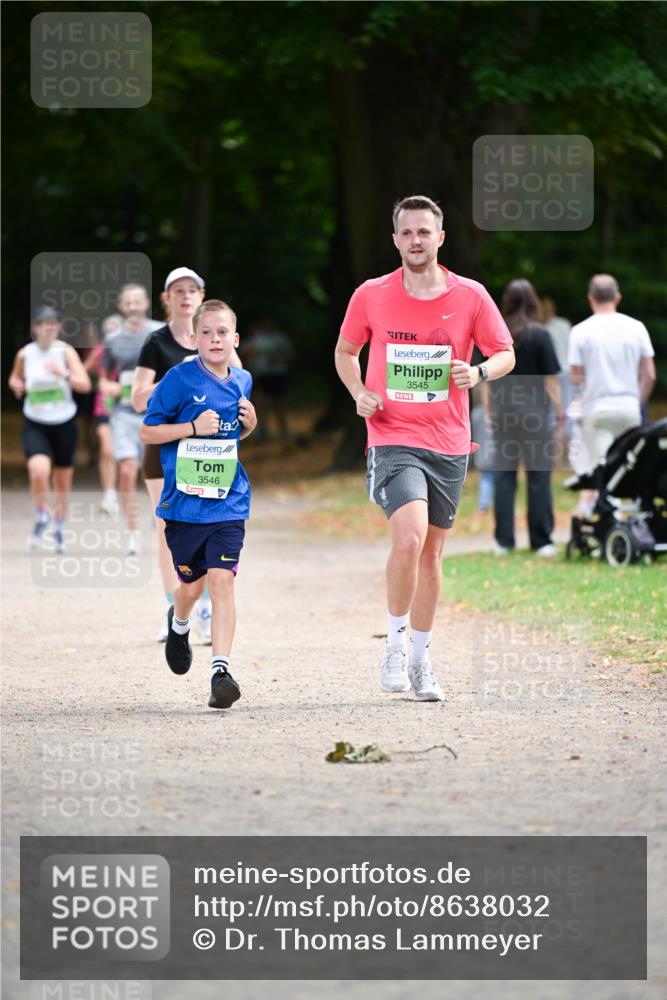 31.08.2025 - 21. Blankeneser Heldenlauf Dr. Thomas Lammeyer http://msf.ph/oto/8638032 31.08.2025 10:51:05 Laufen 3546, 3545 meine-sportfotos.de