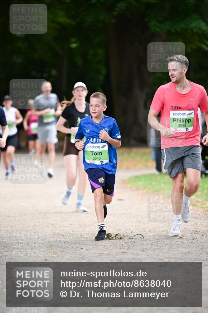 31.08.2025 - 21. Blankeneser Heldenlauf Dr. Thomas Lammeyer http://msf.ph/oto/8638040 31.08.2025 10:51:06 Laufen 3546, 3545 meine-sportfotos.de