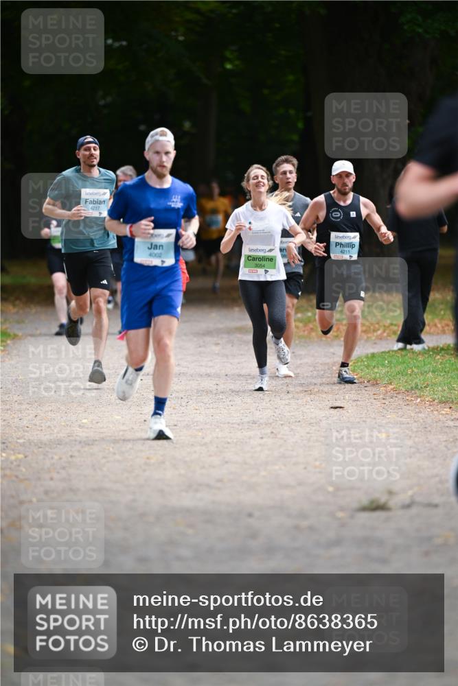 31.08.2025 - 21. Blankeneser Heldenlauf Dr. Thomas Lammeyer http://msf.ph/oto/8638365 31.08.2025 10:52:22 Laufen 4217, 4002, 3054, 4211 meine-sportfotos.de
