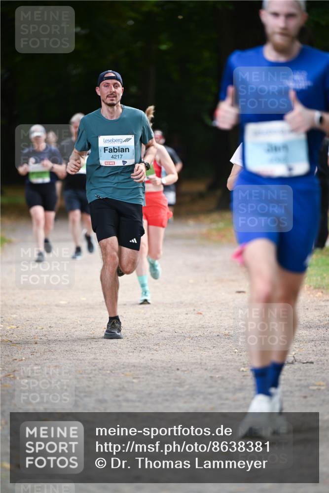 31.08.2025 - 21. Blankeneser Heldenlauf Dr. Thomas Lammeyer http://msf.ph/oto/8638381 31.08.2025 10:52:25 Laufen 4217 meine-sportfotos.de