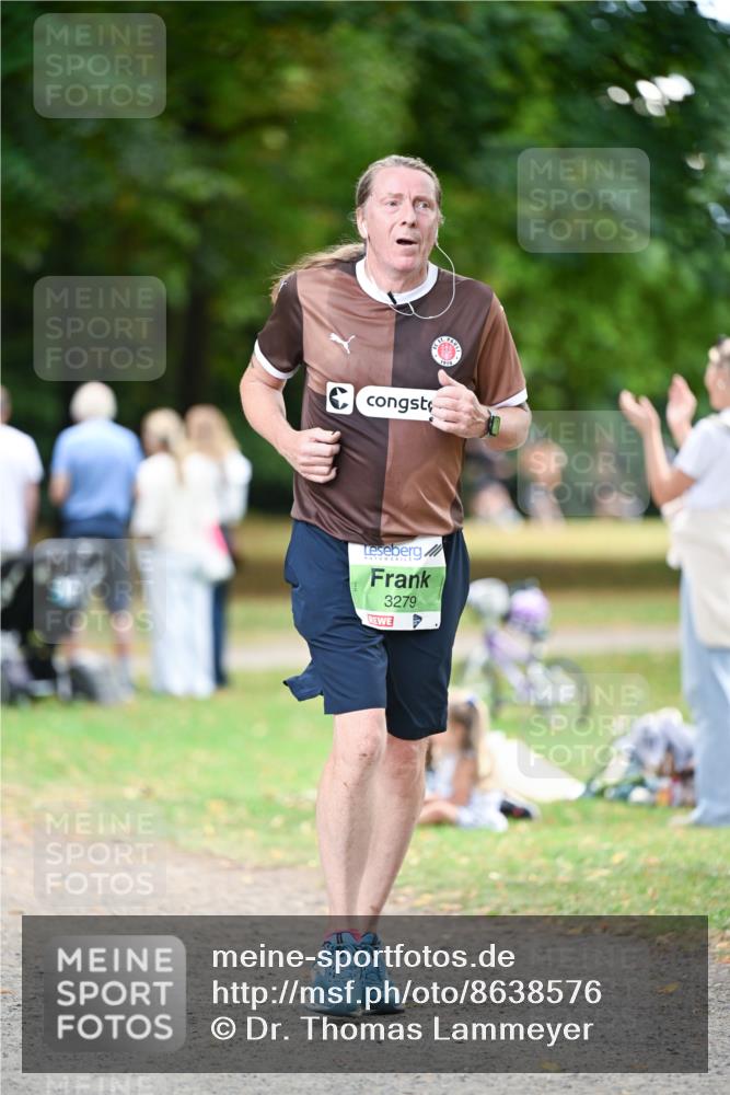 31.08.2025 - 21. Blankeneser Heldenlauf Dr. Thomas Lammeyer http://msf.ph/oto/8638576 31.08.2025 10:53:08 Laufen 3279 meine-sportfotos.de