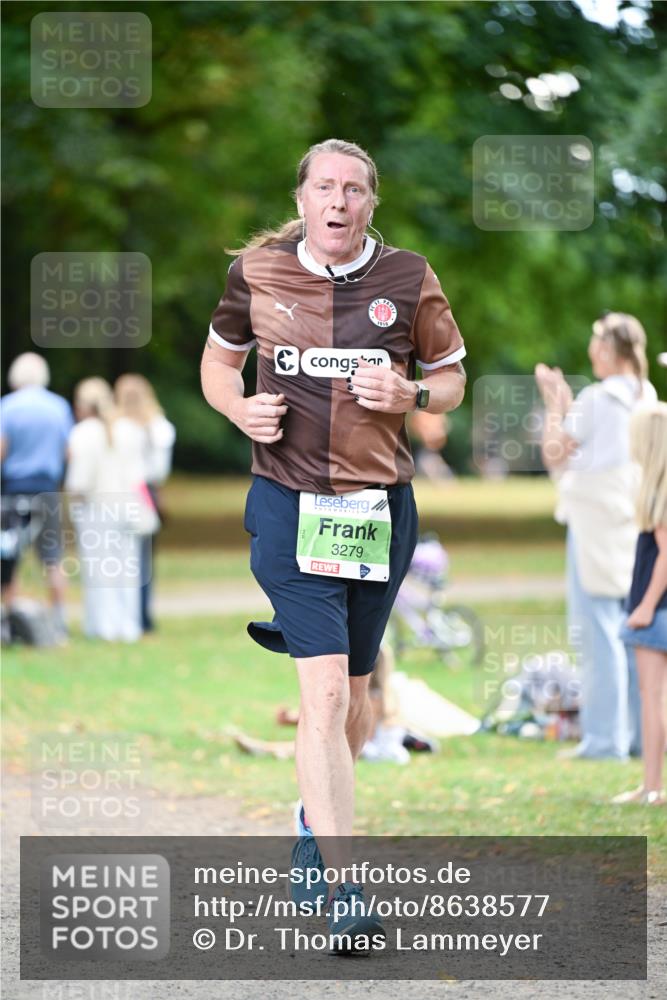 31.08.2025 - 21. Blankeneser Heldenlauf Dr. Thomas Lammeyer http://msf.ph/oto/8638577 31.08.2025 10:53:09 Laufen 1910, 3279 meine-sportfotos.de