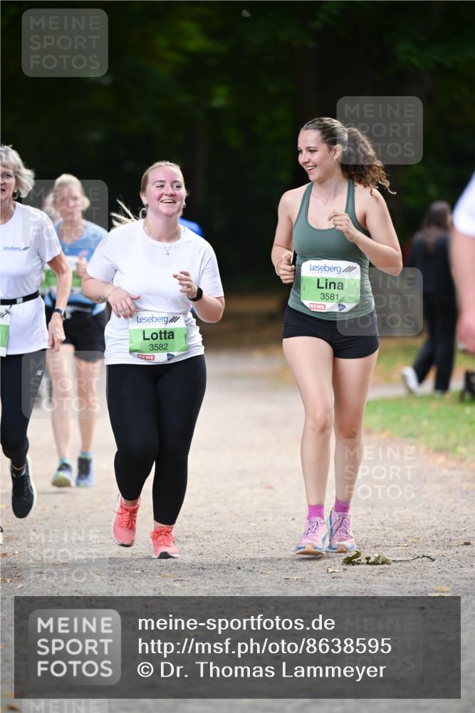 31.08.2025 - 21. Blankeneser Heldenlauf Dr. Thomas Lammeyer http://msf.ph/oto/8638595 31.08.2025 10:53:12 Laufen 3582, 3581 meine-sportfotos.de