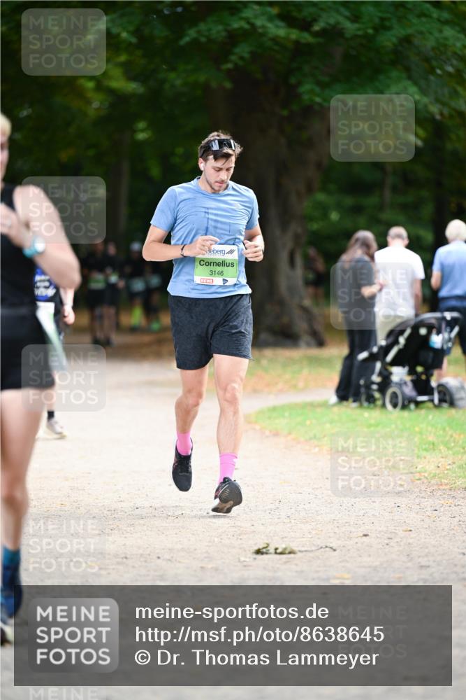 31.08.2025 - 21. Blankeneser Heldenlauf Dr. Thomas Lammeyer http://msf.ph/oto/8638645 31.08.2025 10:53:29 Laufen 3146 meine-sportfotos.de