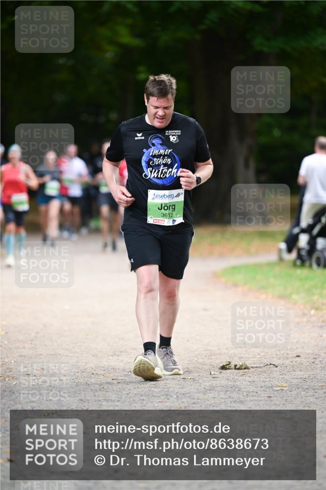 31.08.2025 - 21. Blankeneser Heldenlauf Dr. Thomas Lammeyer http://msf.ph/oto/8638673 31.08.2025 10:53:35 Laufen 29, 10, 3612 meine-sportfotos.de
