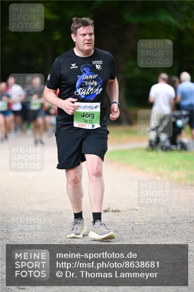 31.08.2025 - 21. Blankeneser Heldenlauf Dr. Thomas Lammeyer http://msf.ph/oto/8638681 31.08.2025 10:53:36 Laufen 29, 10, 0, 3612 meine-sportfotos.de