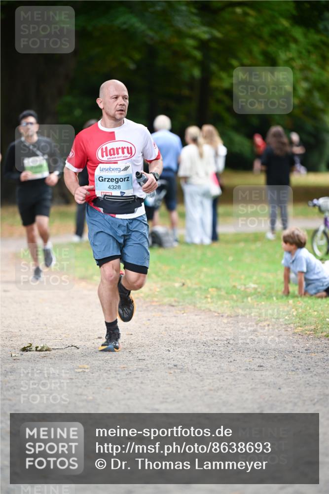 31.08.2025 - 21. Blankeneser Heldenlauf Dr. Thomas Lammeyer http://msf.ph/oto/8638693 31.08.2025 10:53:39 Laufen 1688, 4328 meine-sportfotos.de