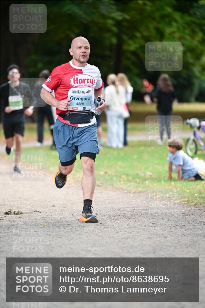 31.08.2025 - 21. Blankeneser Heldenlauf Dr. Thomas Lammeyer http://msf.ph/oto/8638695 31.08.2025 10:53:40 Laufen 1688, 4328 meine-sportfotos.de