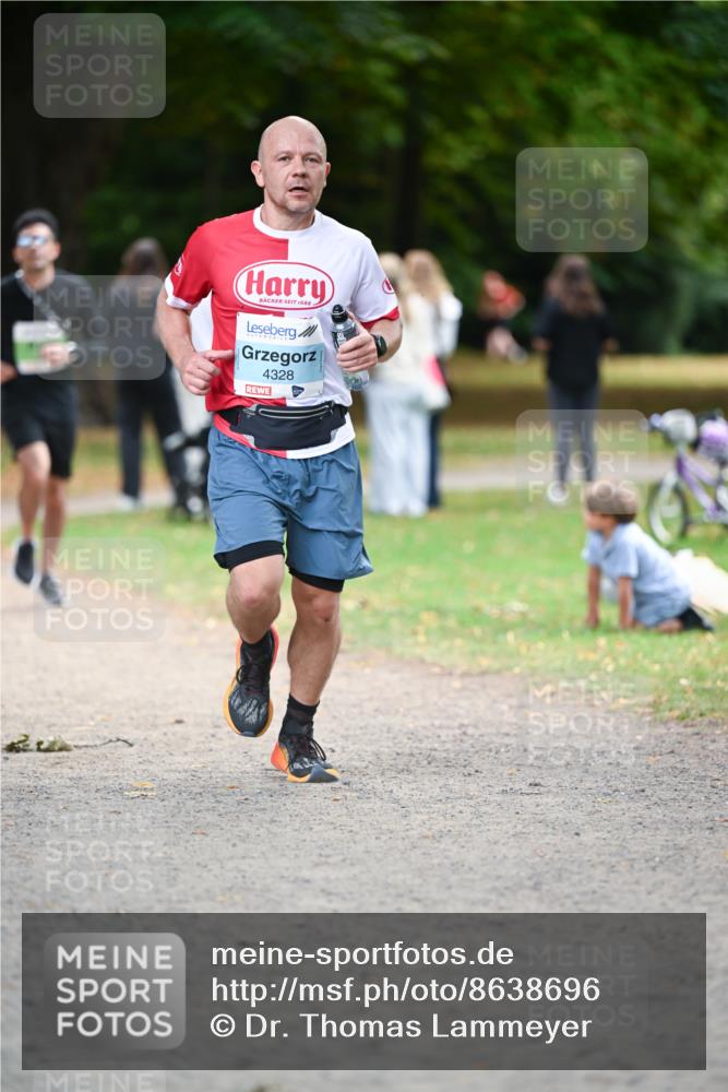 31.08.2025 - 21. Blankeneser Heldenlauf Dr. Thomas Lammeyer http://msf.ph/oto/8638696 31.08.2025 10:53:40 Laufen 1688, 4328 meine-sportfotos.de