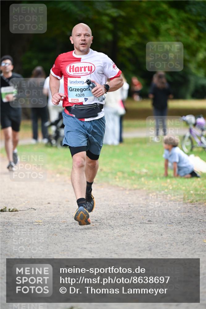 31.08.2025 - 21. Blankeneser Heldenlauf Dr. Thomas Lammeyer http://msf.ph/oto/8638697 31.08.2025 10:53:40 Laufen 1688, 4328 meine-sportfotos.de